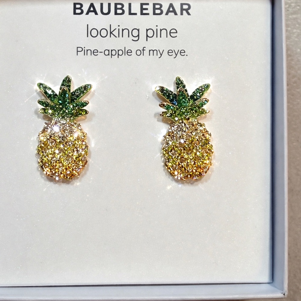 BaubleBar Sparkling Pineapple crystal Earrings - Gold and Green gift box NIB